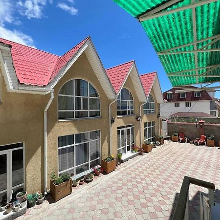Tan Nuru Guest House Гостевой Дом Тан Нуру Cholponata Buitenkant foto