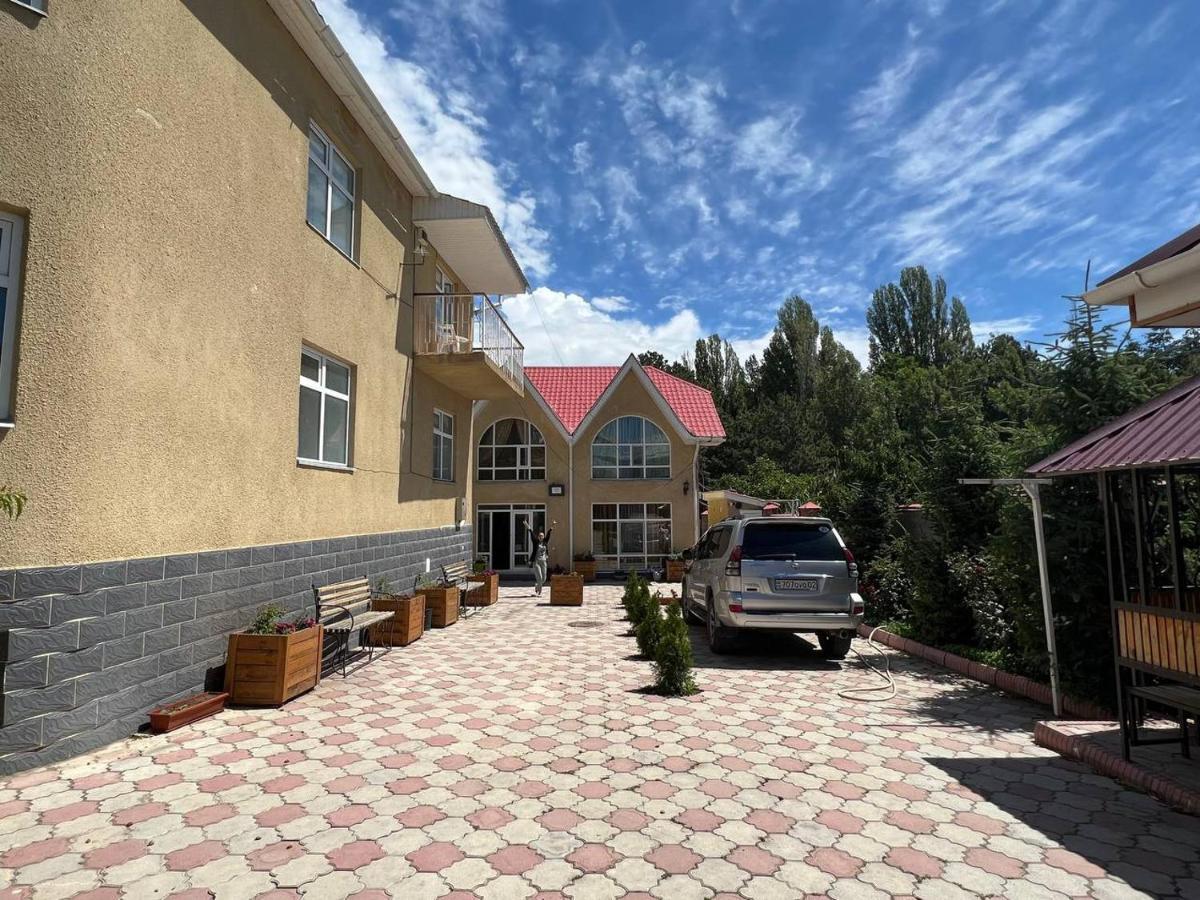 Tan Nuru Guest House Гостевой Дом Тан Нуру Cholponata Buitenkant foto