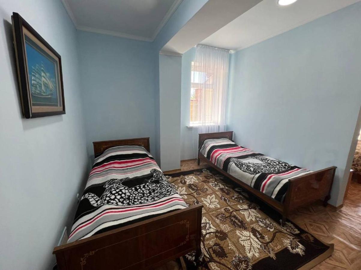 Tan Nuru Guest House Гостевой Дом Тан Нуру Cholponata Buitenkant foto