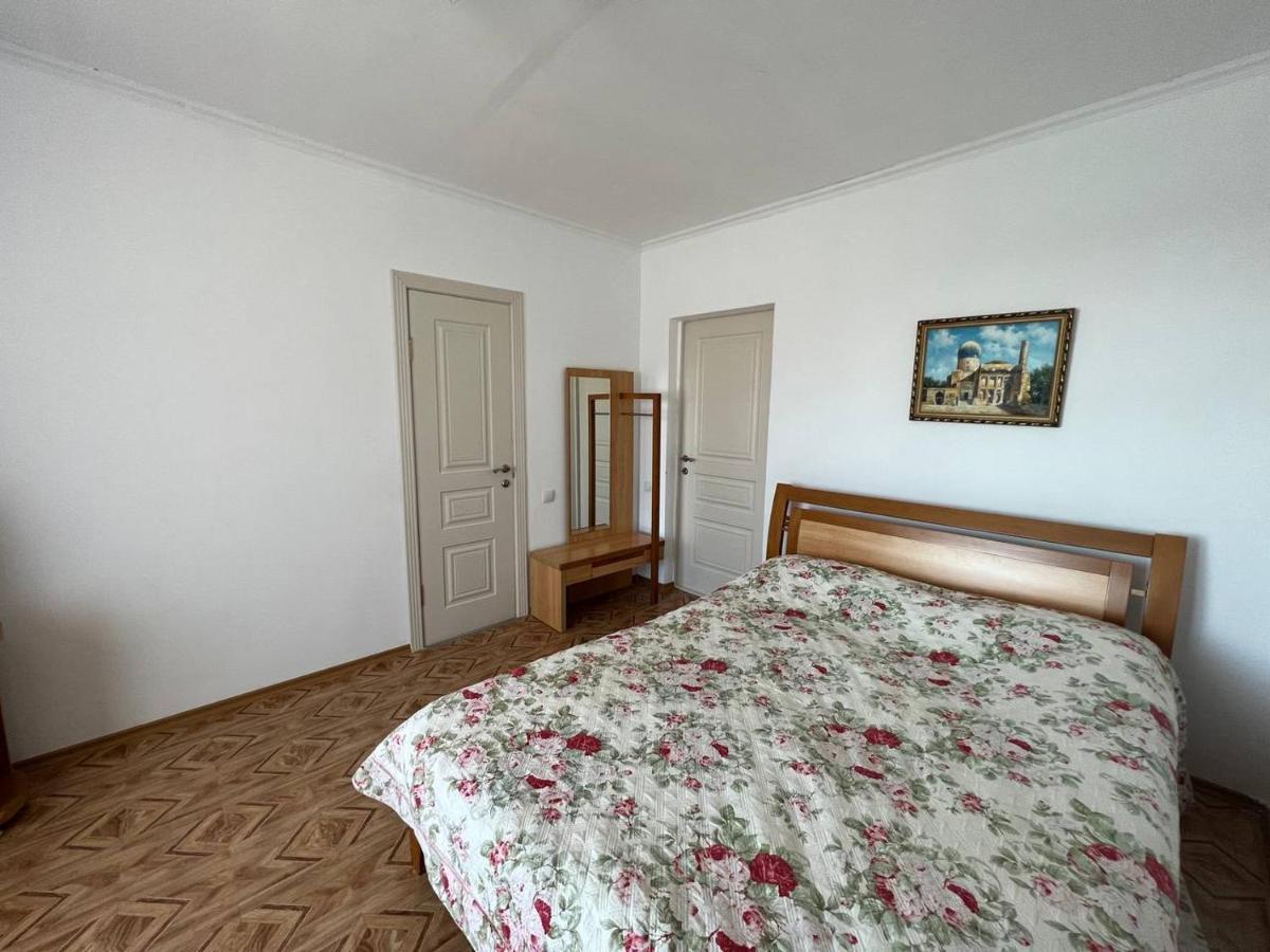 Tan Nuru Guest House Гостевой Дом Тан Нуру Cholponata Buitenkant foto