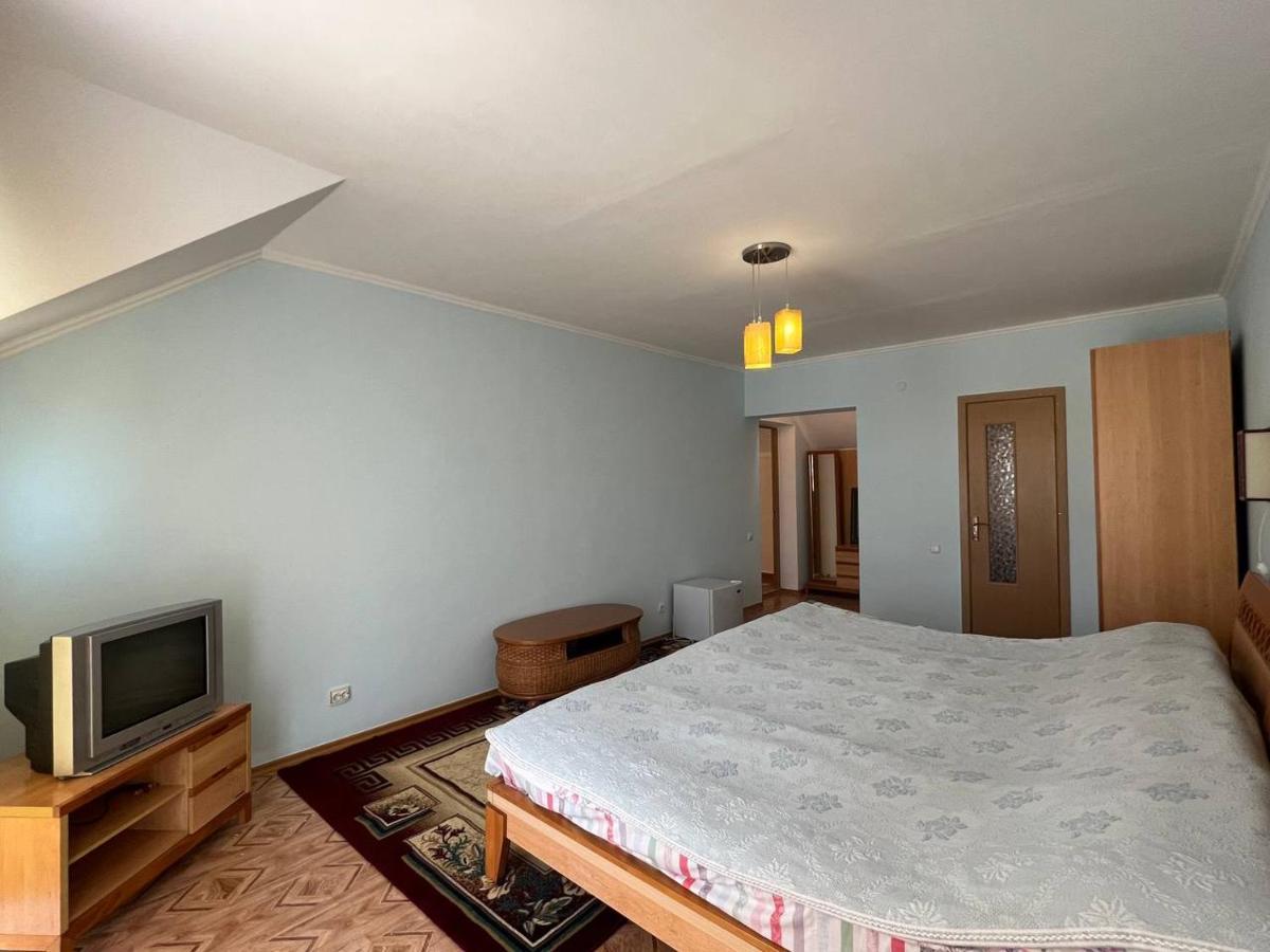 Tan Nuru Guest House Гостевой Дом Тан Нуру Cholponata Buitenkant foto