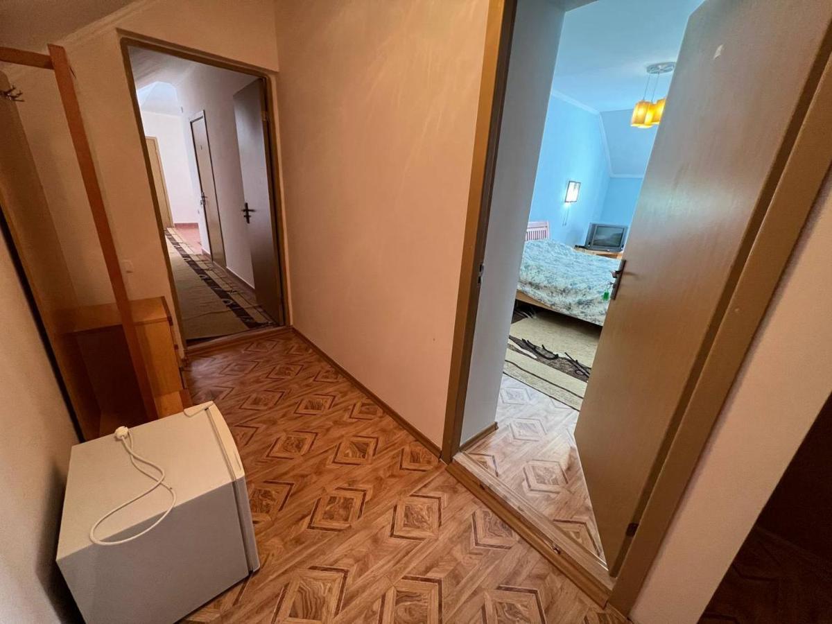 Tan Nuru Guest House Гостевой Дом Тан Нуру Cholponata Buitenkant foto