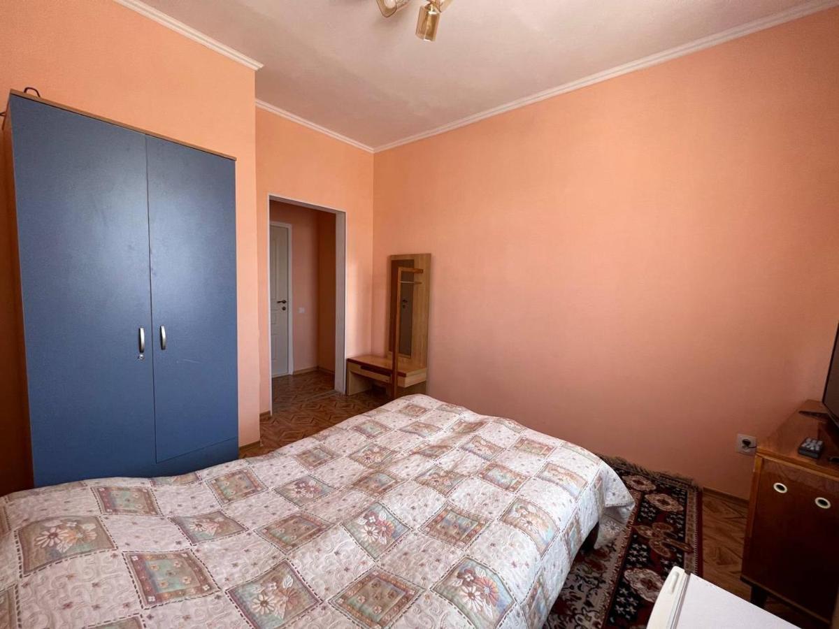 Tan Nuru Guest House Гостевой Дом Тан Нуру Cholponata Buitenkant foto