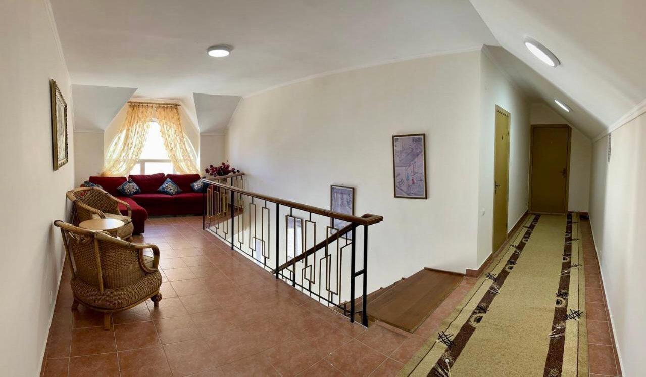 Tan Nuru Guest House Гостевой Дом Тан Нуру Cholponata Buitenkant foto