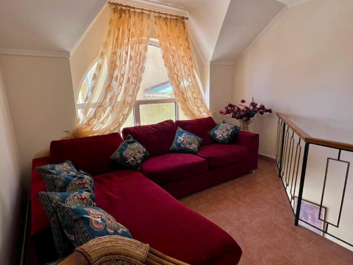 Tan Nuru Guest House Гостевой Дом Тан Нуру Cholponata Buitenkant foto